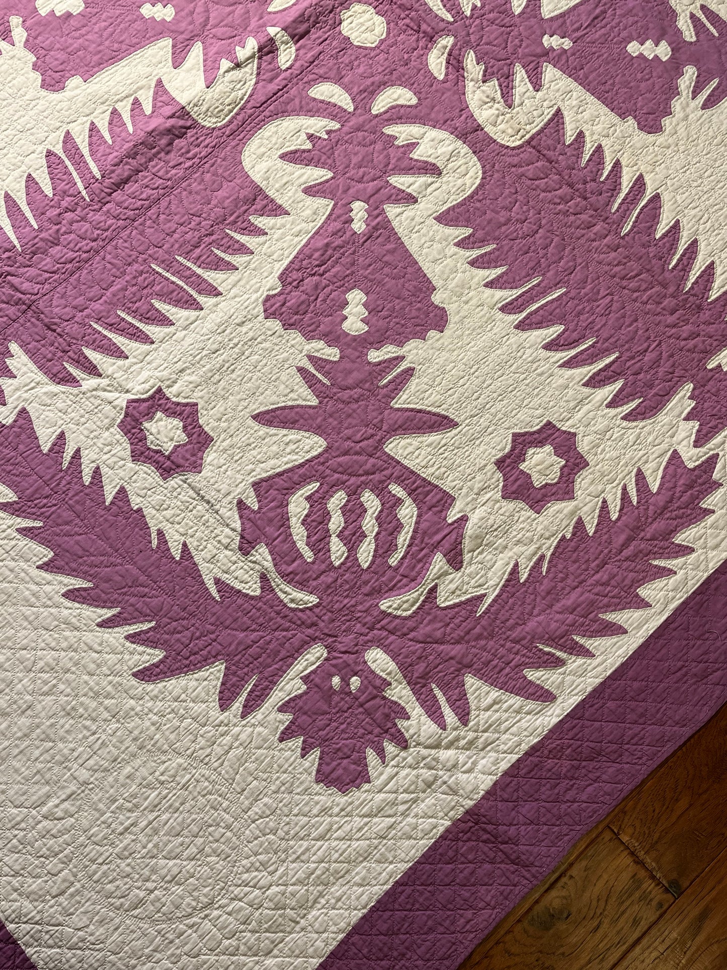 Hawaiian Crowns and Lehua Quilt