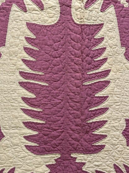 Hawaiian Crowns and Lehua Quilt