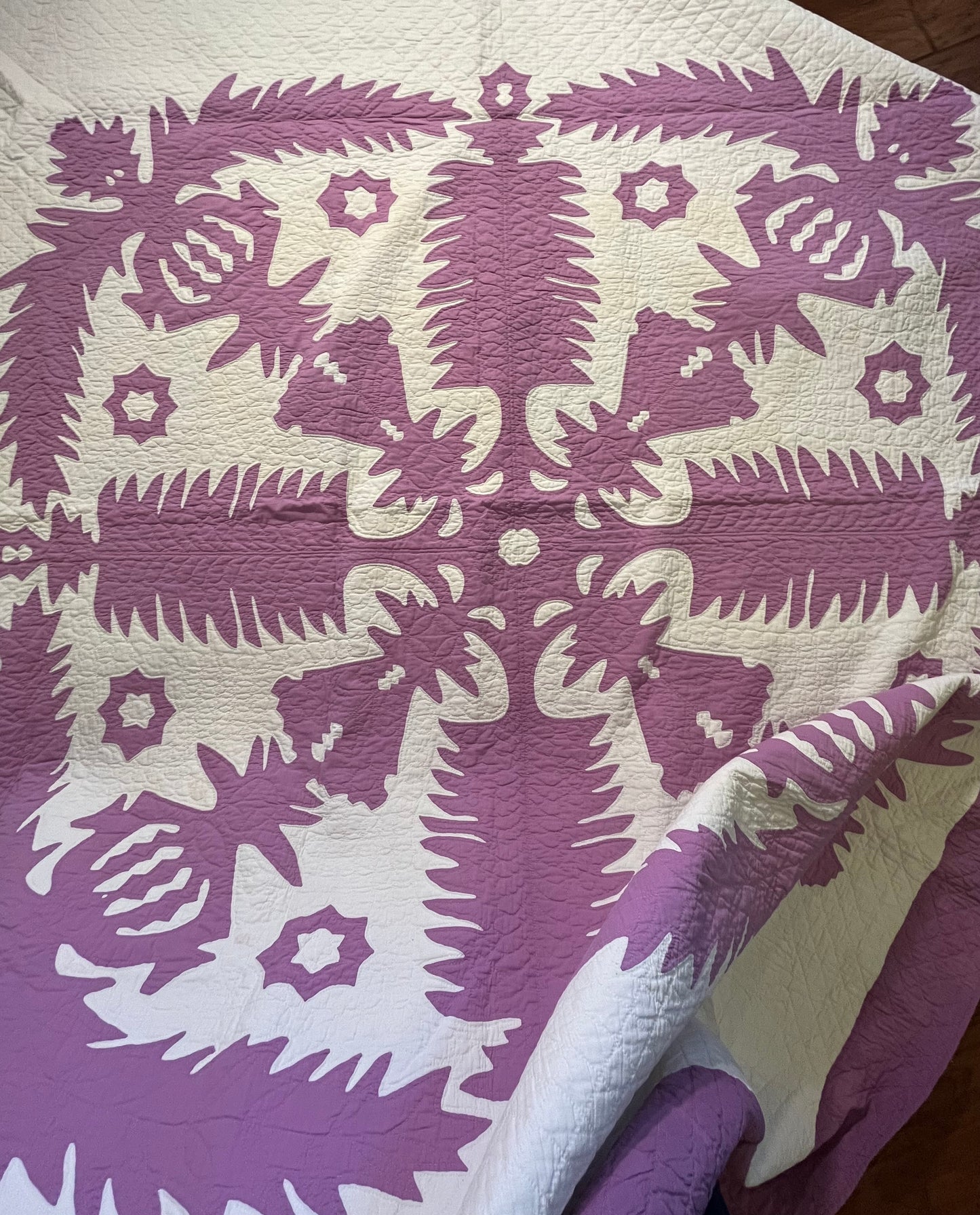 Hawaiian Crowns and Lehua Quilt