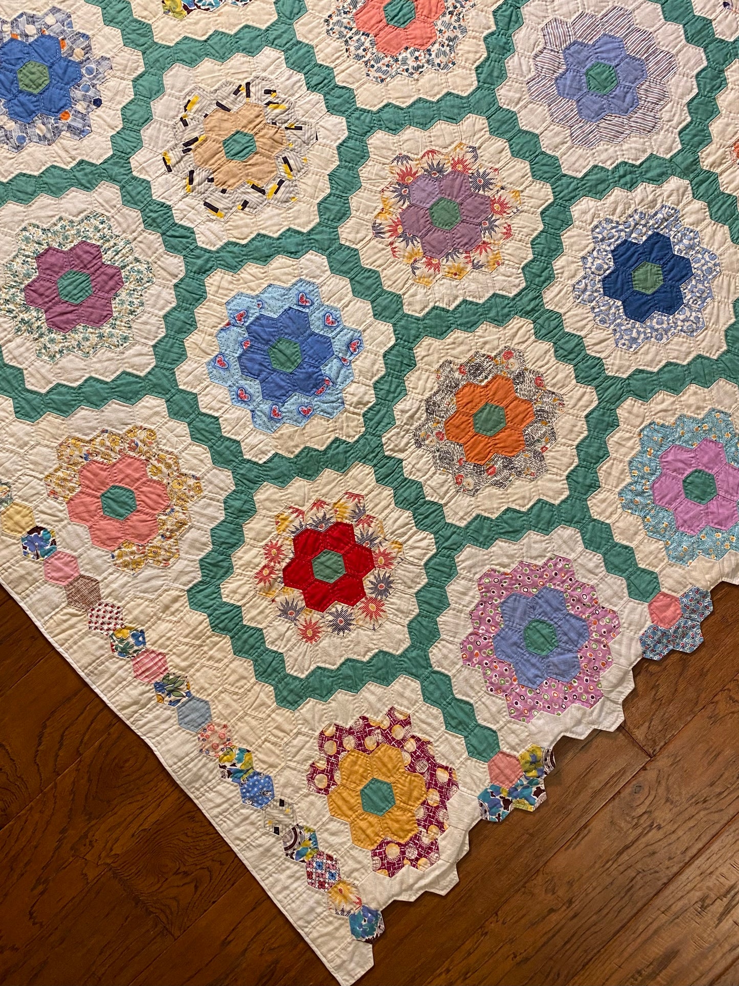 Hexie Flower Garden Quilt with Hexie Border SOLD