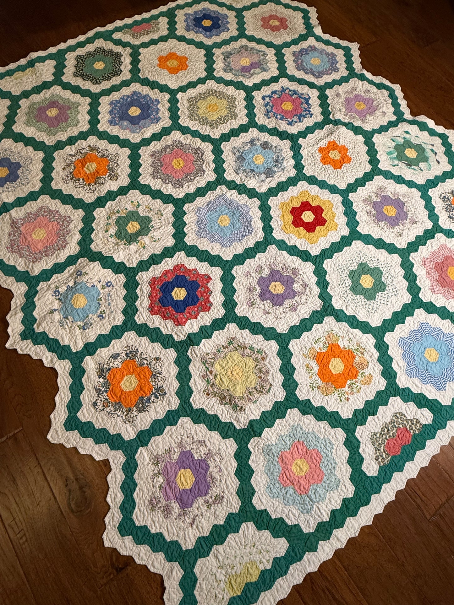 Grannies Flower Garden Quilt With Path