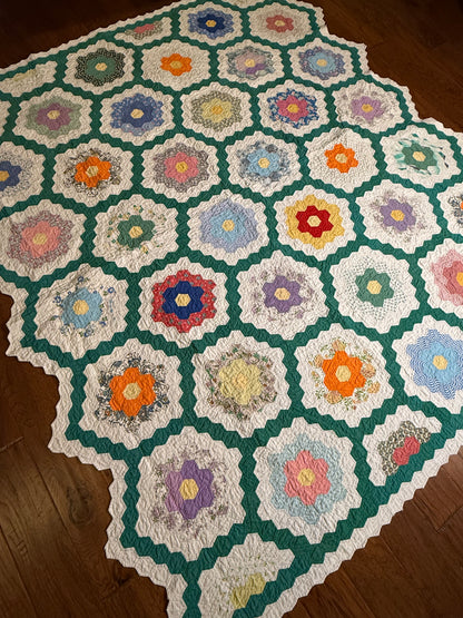 Grannies Flower Garden Quilt With Path