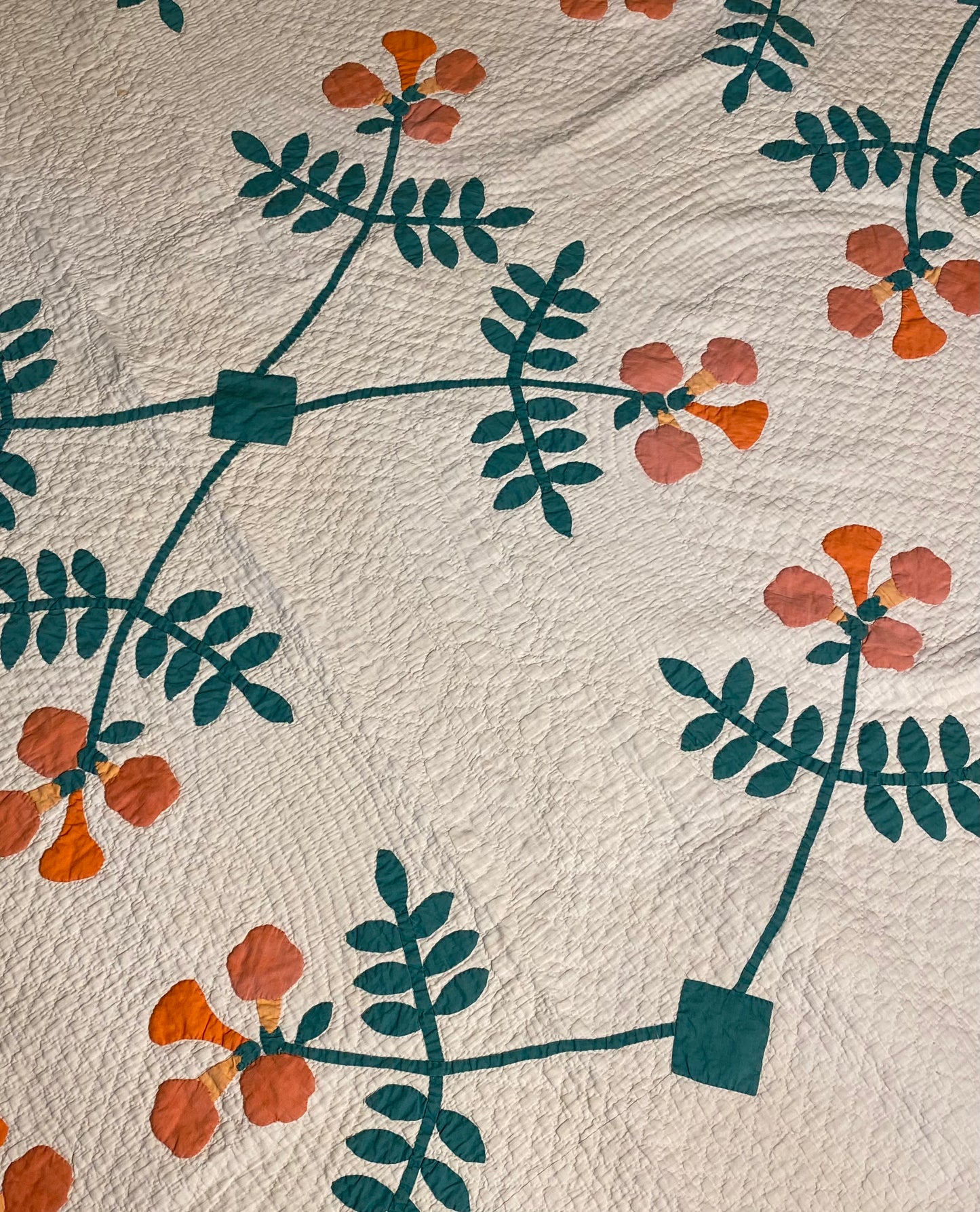 Trumpet Vines Mountain Mist Appliqué  Quilt