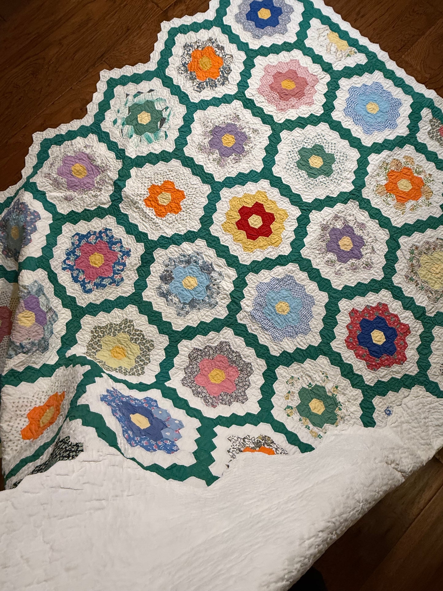 Grannies Flower Garden Quilt With Path
