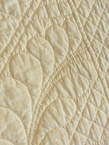 Fine Ohio Rose Quilt in Yellows