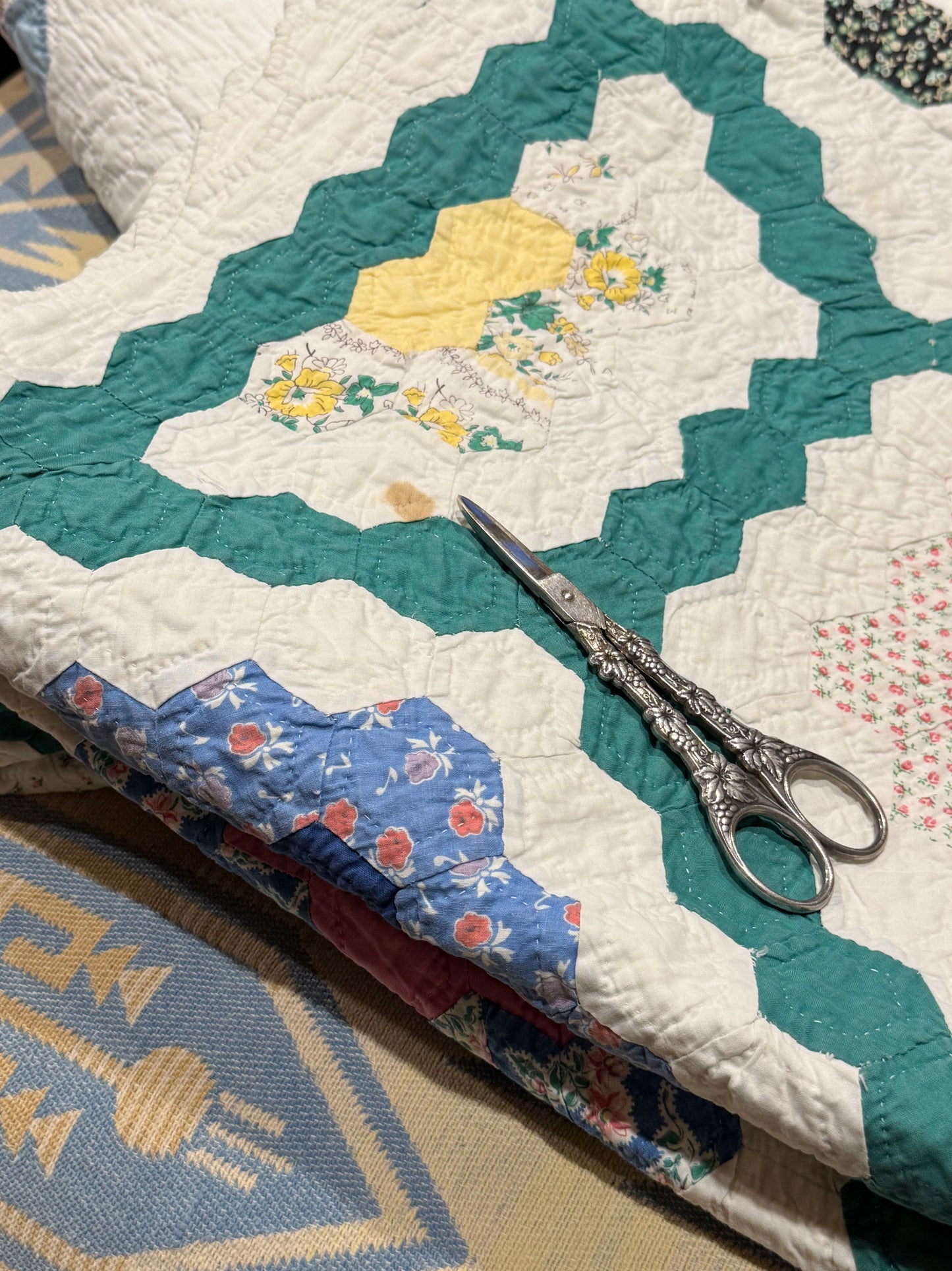 Grannies Flower Garden Quilt With Path