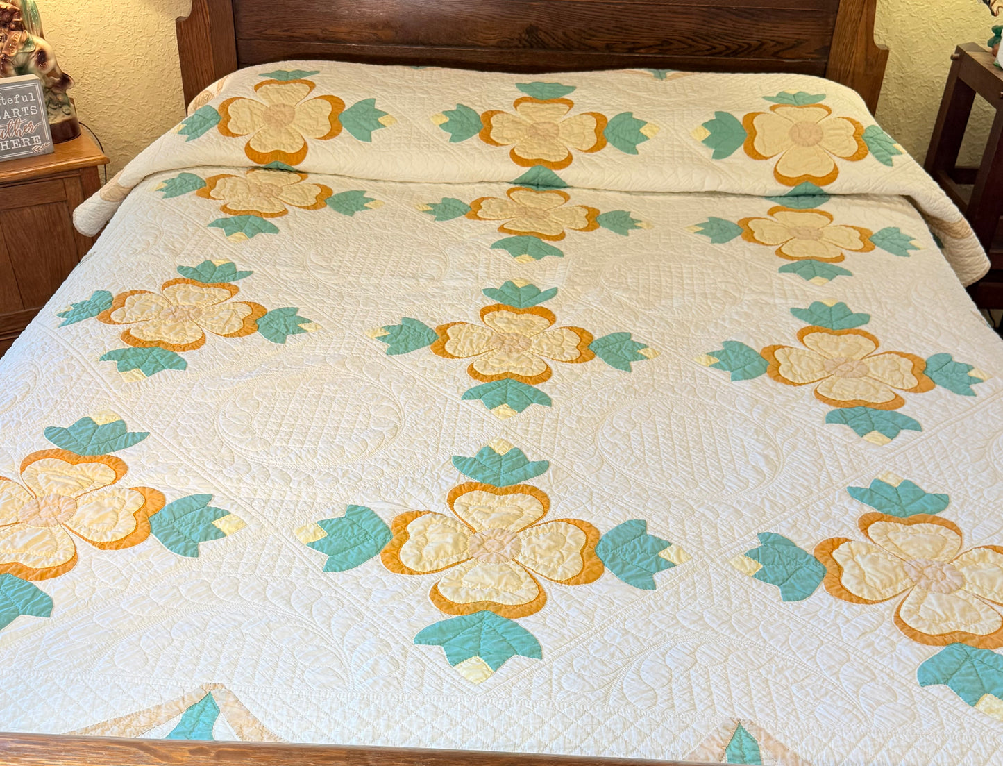 Fine Ohio Rose Quilt in Yellows