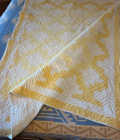 Yellow and White Drunkards Path Crib Quilt
