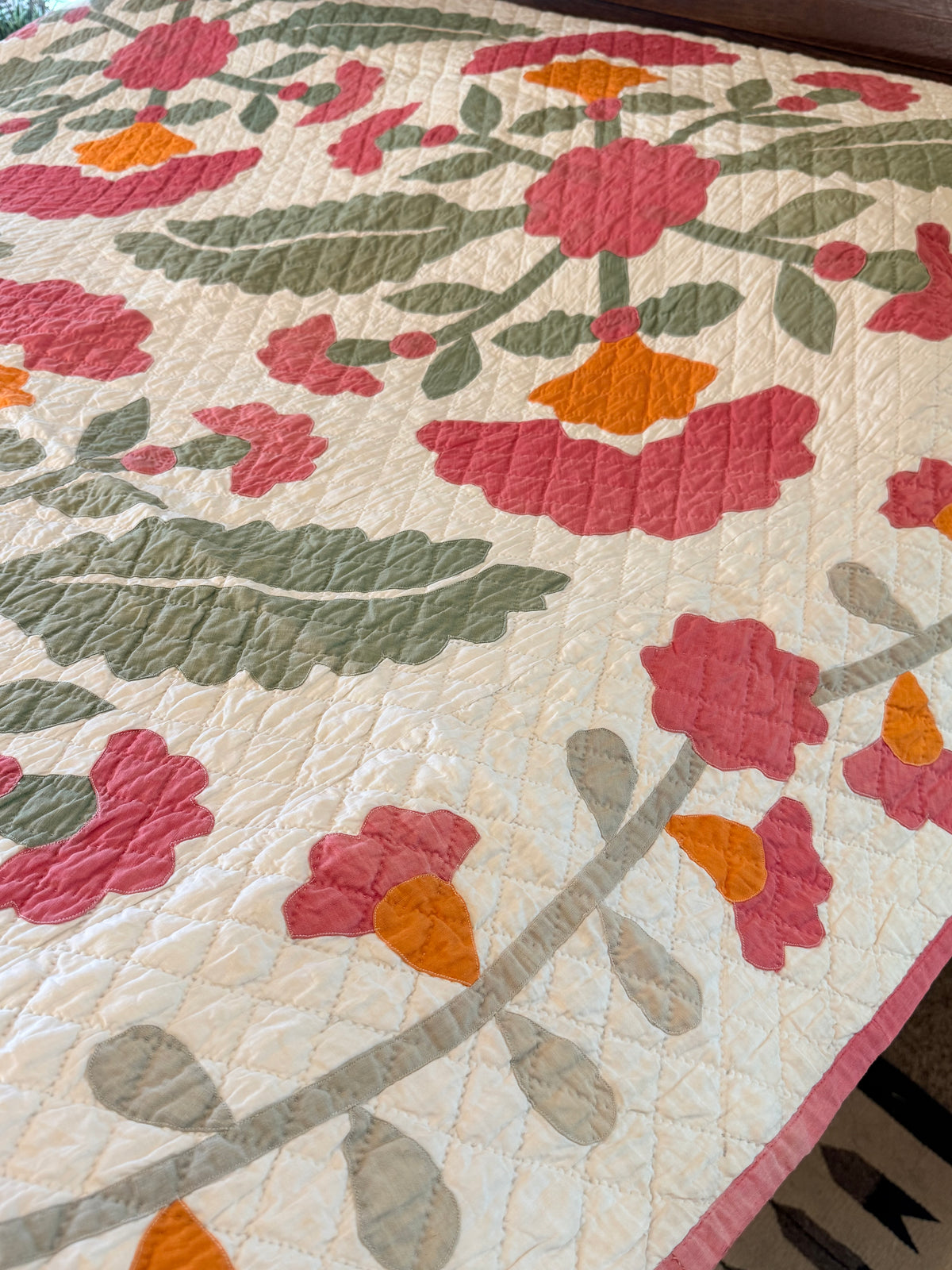 Americana 6 Block Coxcomb and Leaves Appliqué  Quilt