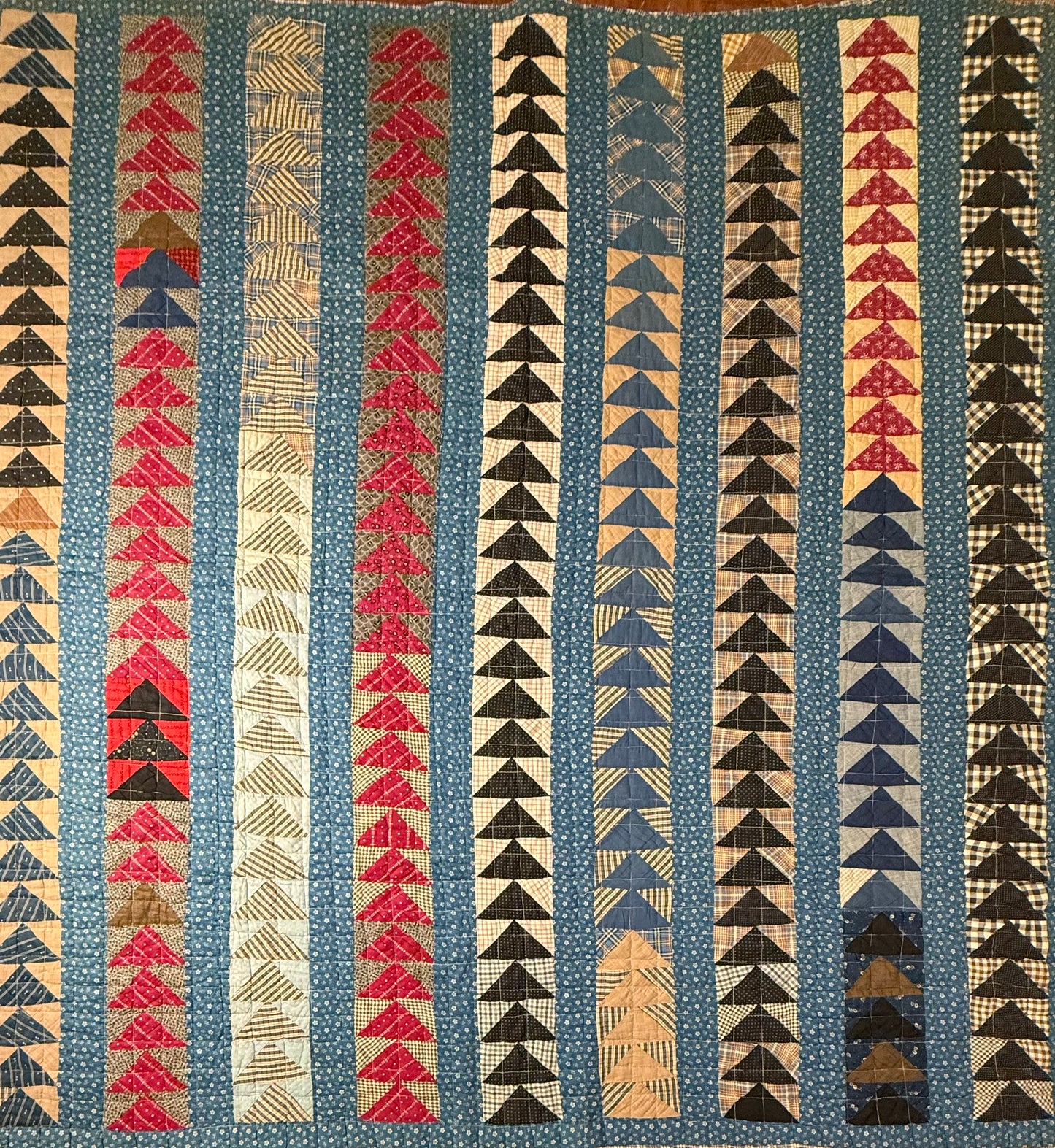 Outstanding Flying Geese Antique Quilt