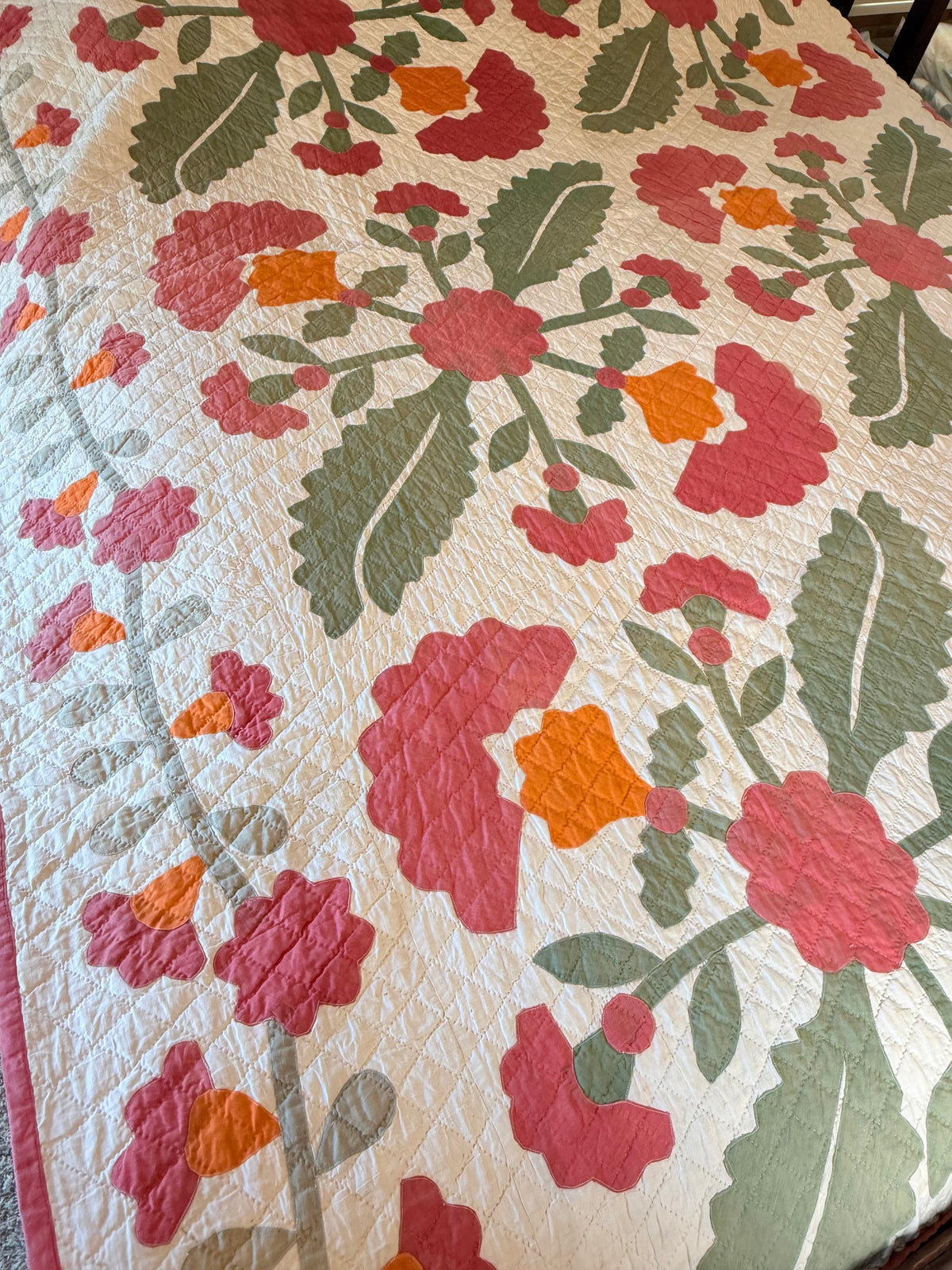 Americana 6 Block Coxcomb and Leaves Appliqué  Quilt