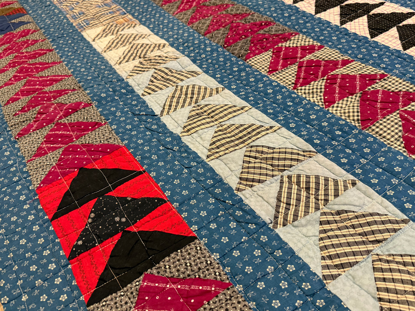 Outstanding Flying Geese Antique Quilt