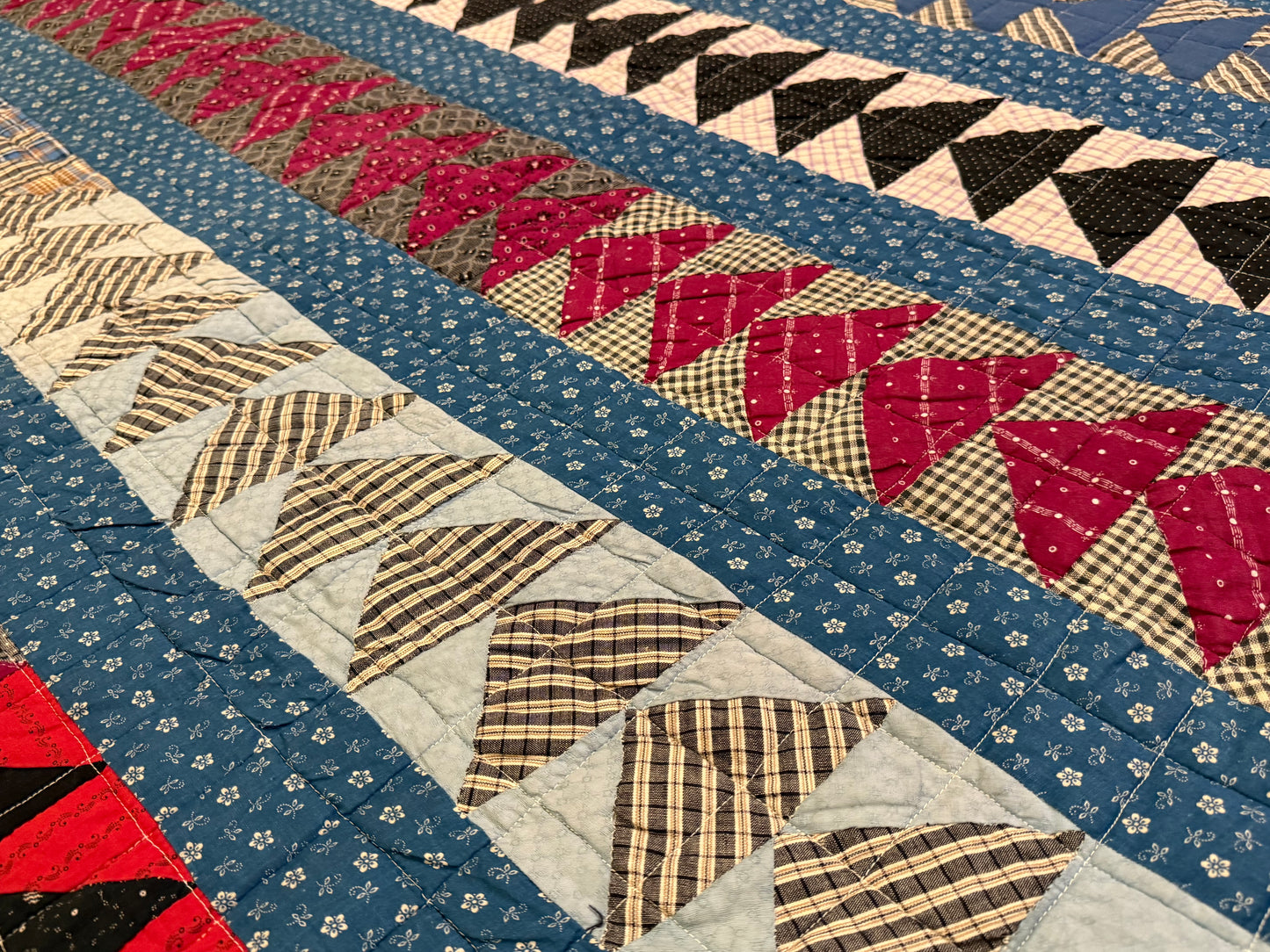 Outstanding Flying Geese Antique Quilt