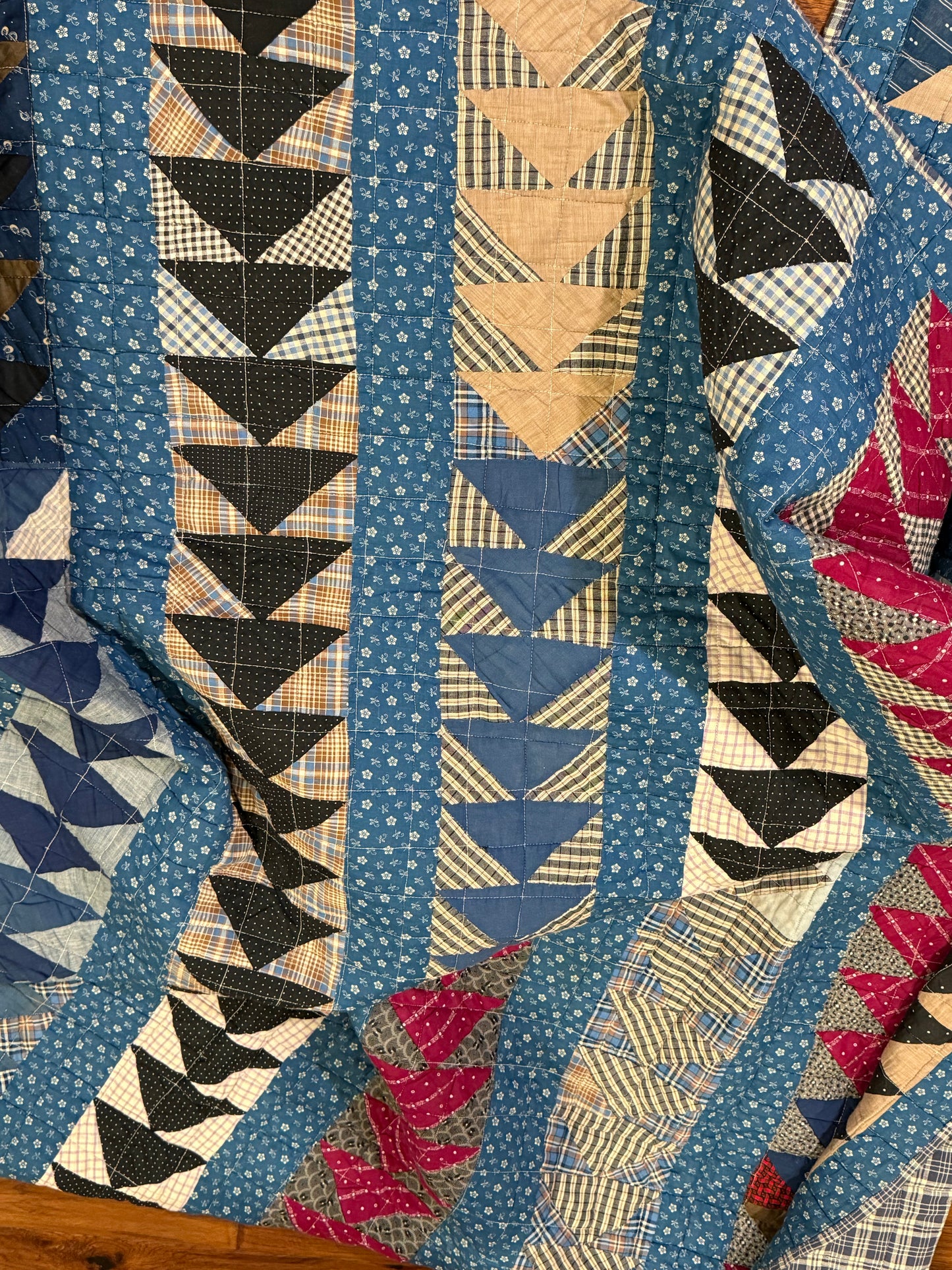 Outstanding Flying Geese Antique Quilt