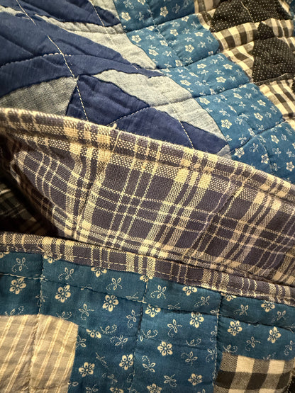 Outstanding Flying Geese Antique Quilt