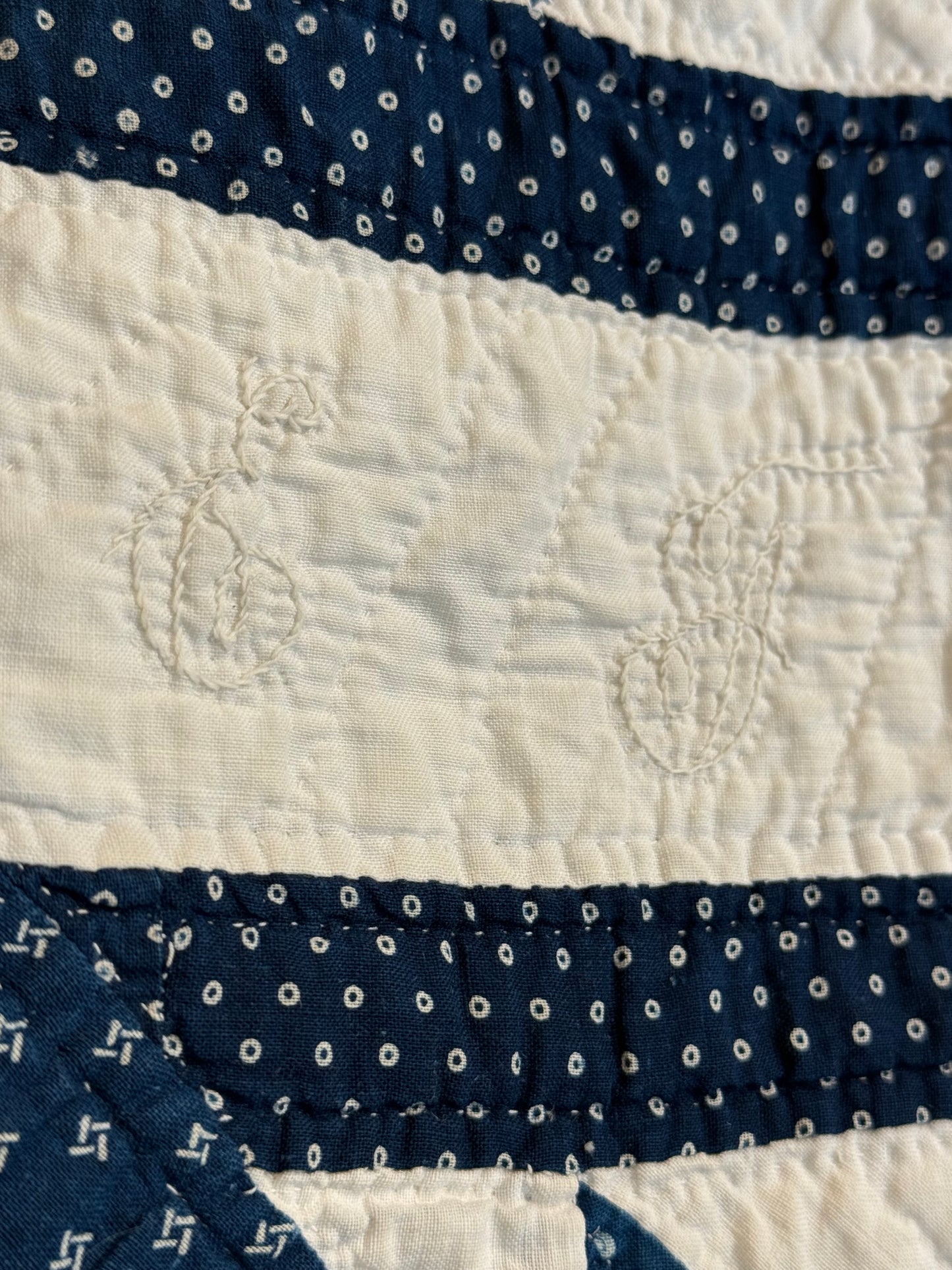 Signed Dated Variable Stars Quilt with Garden Maze Setting