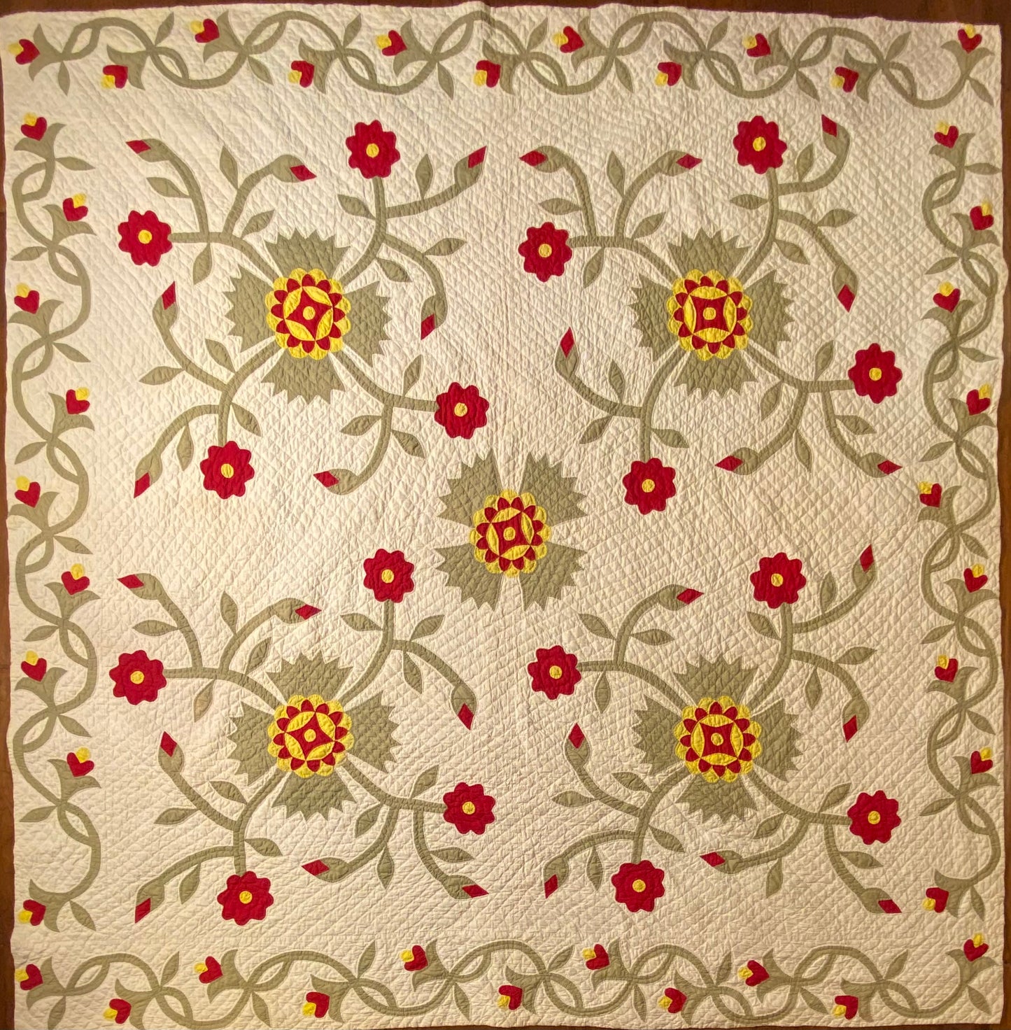 Whig Rose Appliqué Quilt with Border