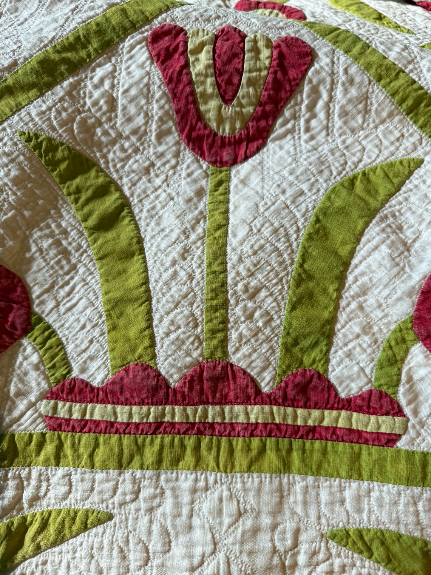 Egyptian Pot of Flowers with Medallion Center Quilt