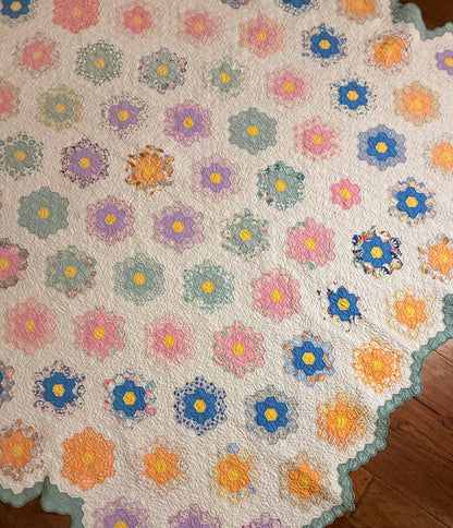 Colorful Grannies Flower Garden Quilt