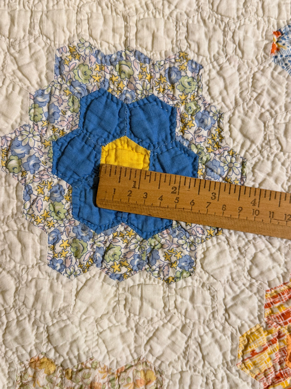 Colorful Grannies Flower Garden Quilt