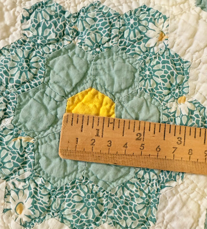 Colorful Grannies Flower Garden Quilt
