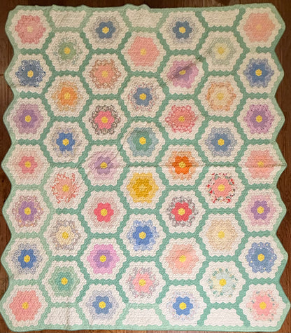 Grannies Flower Garden Quilt with Green Path