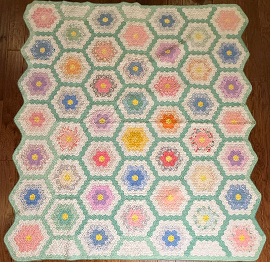 Grannies Flower Garden Quilt with Green Path