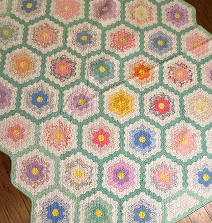 Grannies Flower Garden Quilt with Green Path