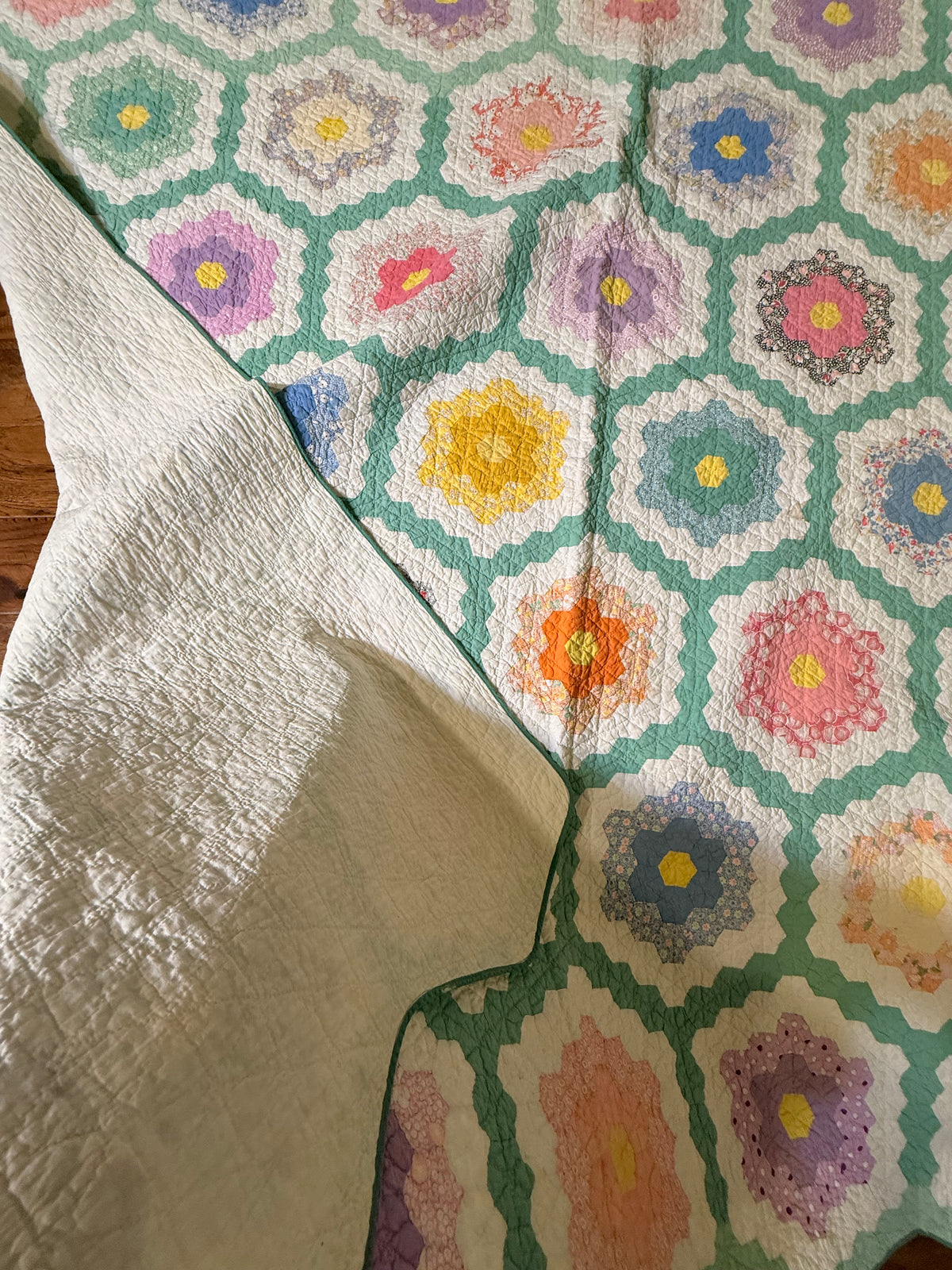 Grannies Flower Garden Quilt with Green Path