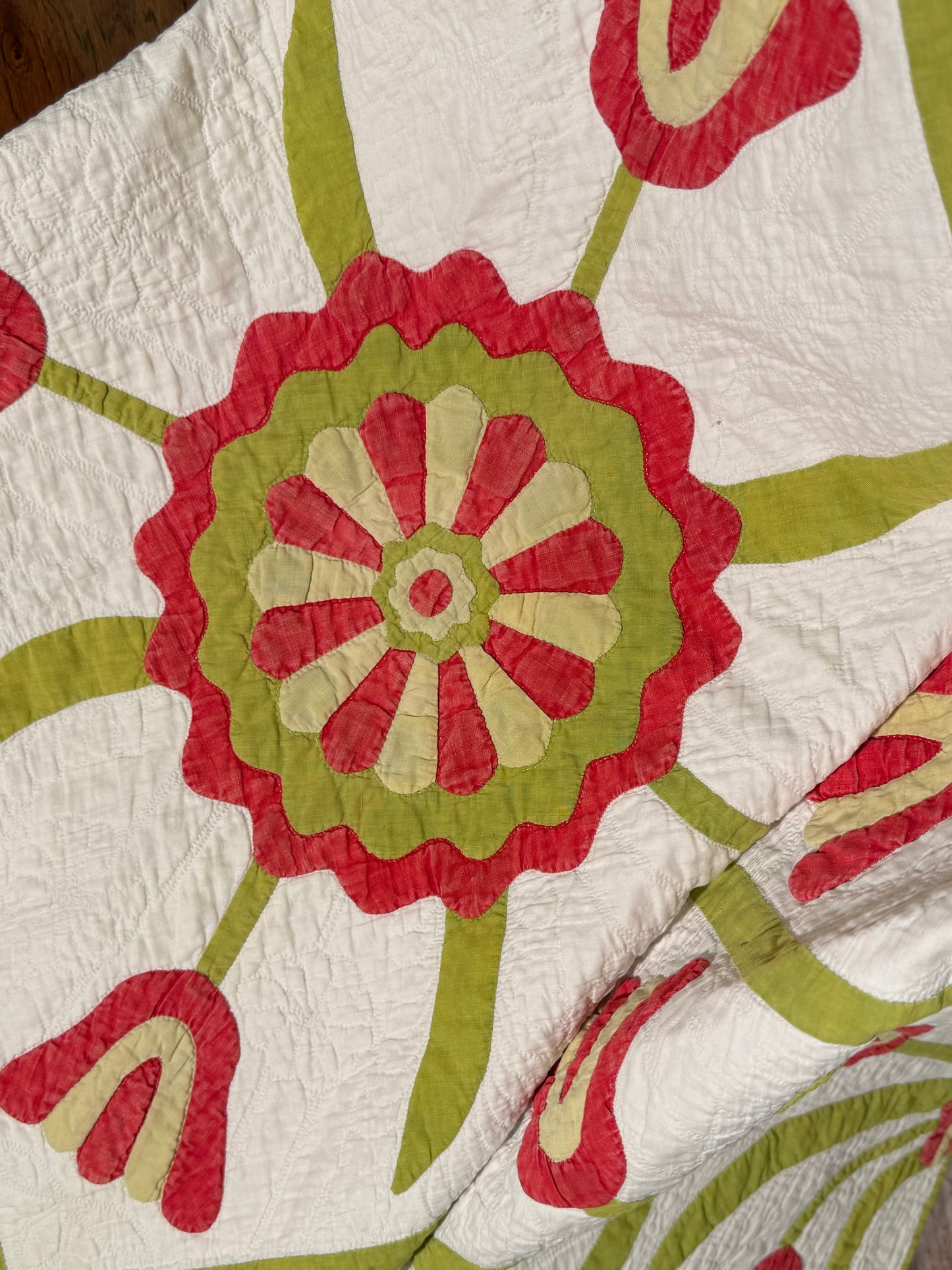 Egyptian Pot of Flowers with Medallion Center Quilt