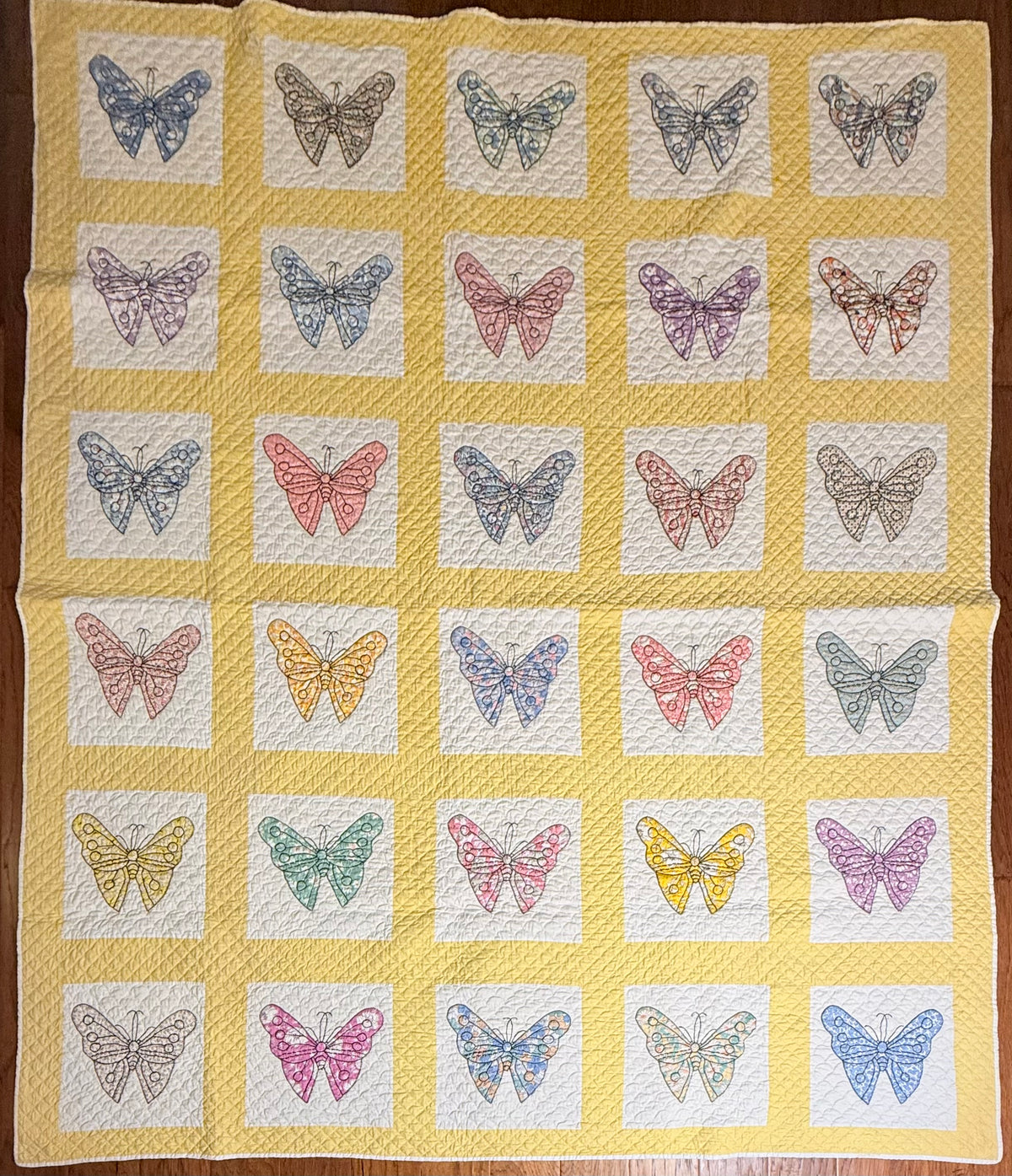 The Dolly Quilt .. Love Is Like A Butterfly/Butterfly Quilt