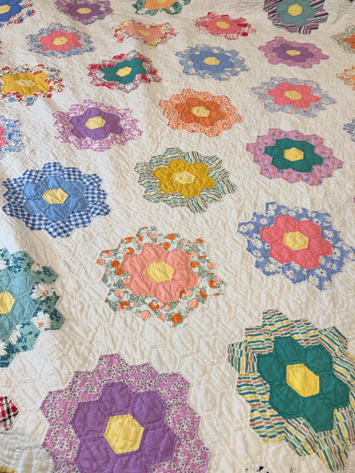 1930’s Grannies Flower Garden Quilt