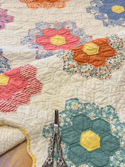 1930’s Grannies Flower Garden Quilt