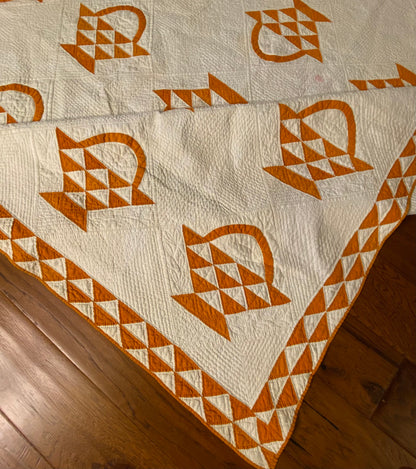 Basket of Cheddar Quilt with a Double Sawtooth Border