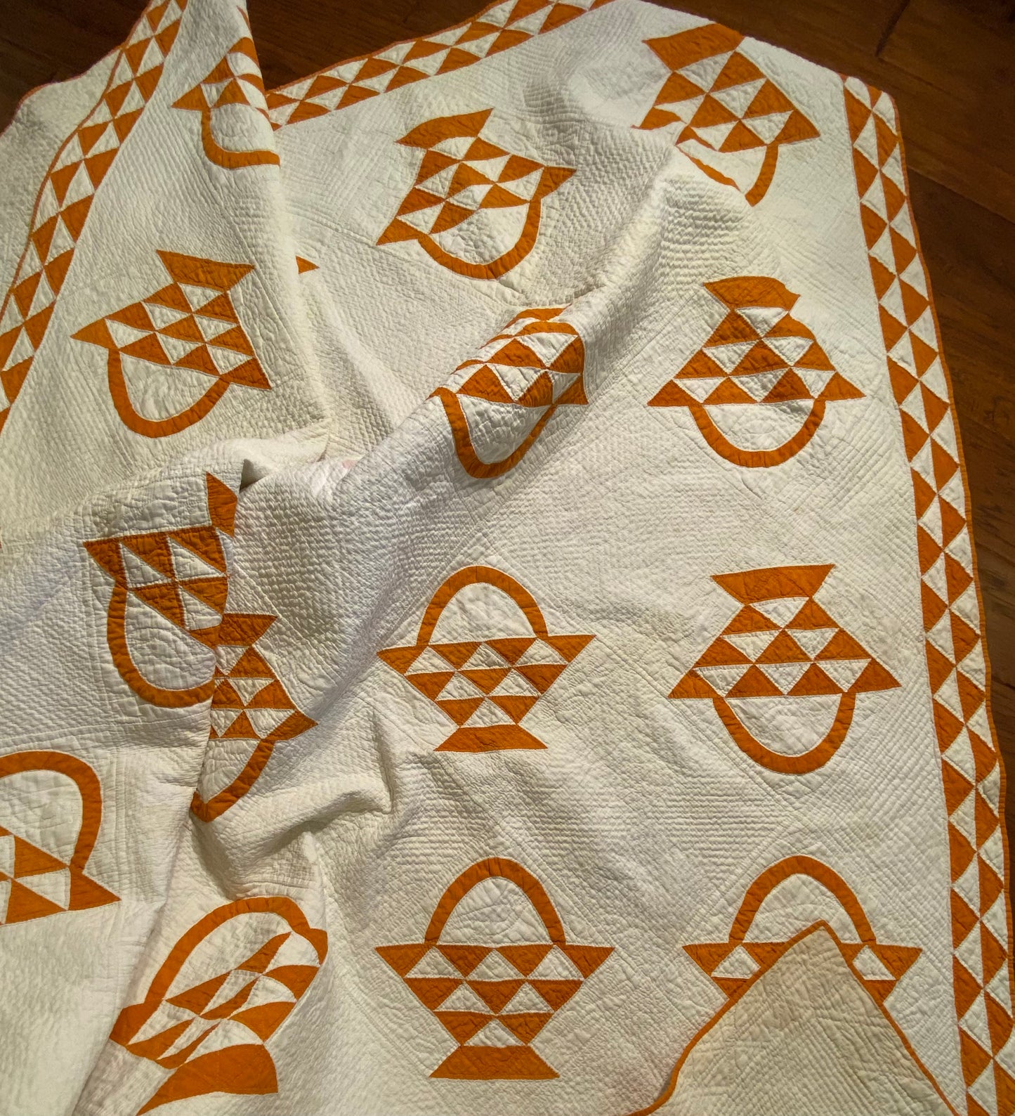 Basket of Cheddar Quilt with a Double Sawtooth Border