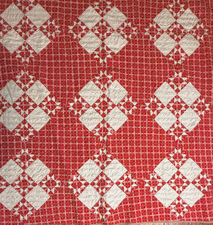 Small Scale Evening Stars in a 9 Patch Quilt