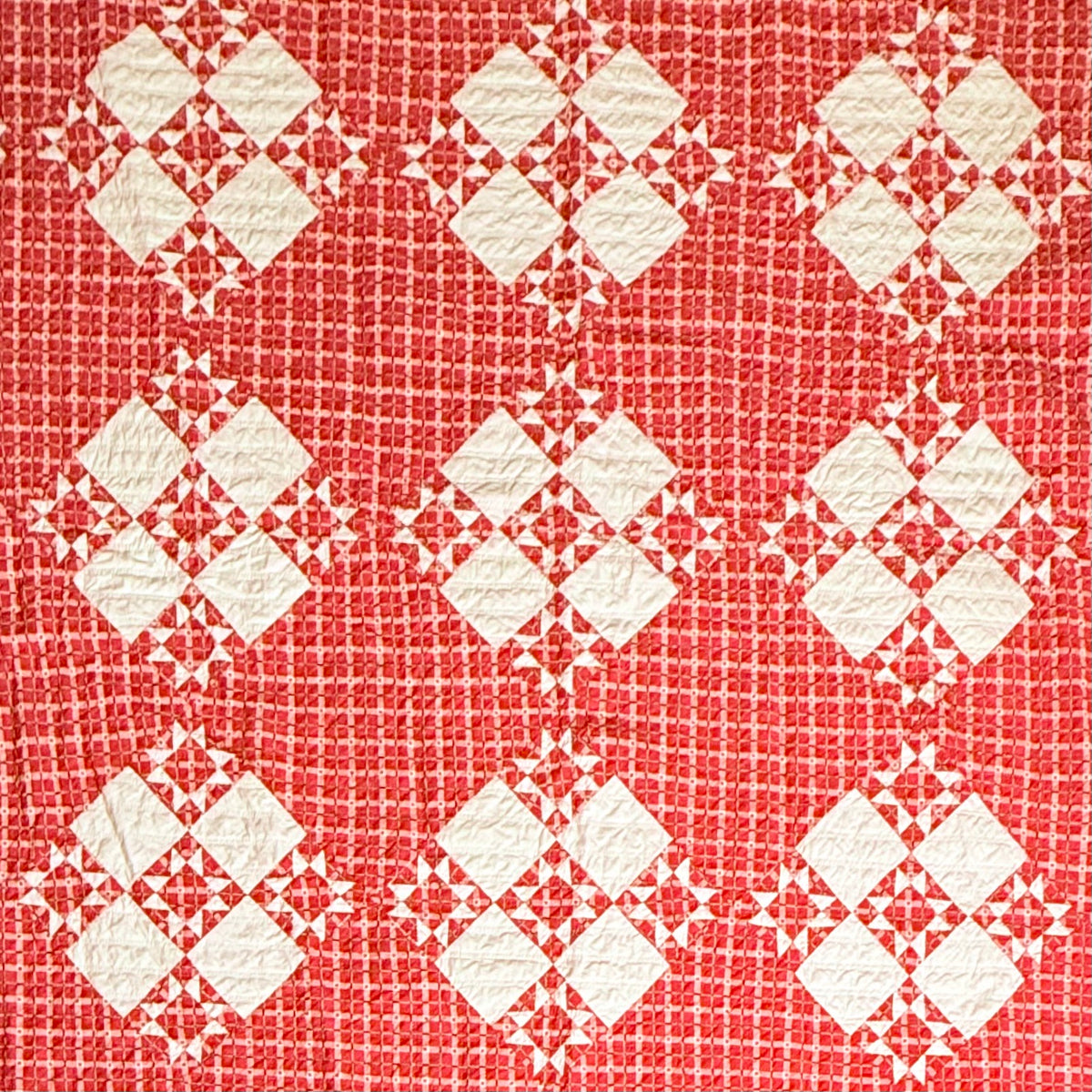 Small Scale Evening Stars in a 9 Patch Quilt