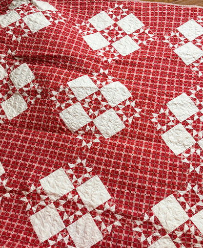 Small Scale Evening Stars in a 9 Patch Quilt