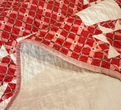 Small Scale Evening Stars in a 9 Patch Quilt