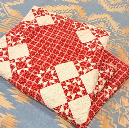 Small Scale Evening Stars in a 9 Patch Quilt