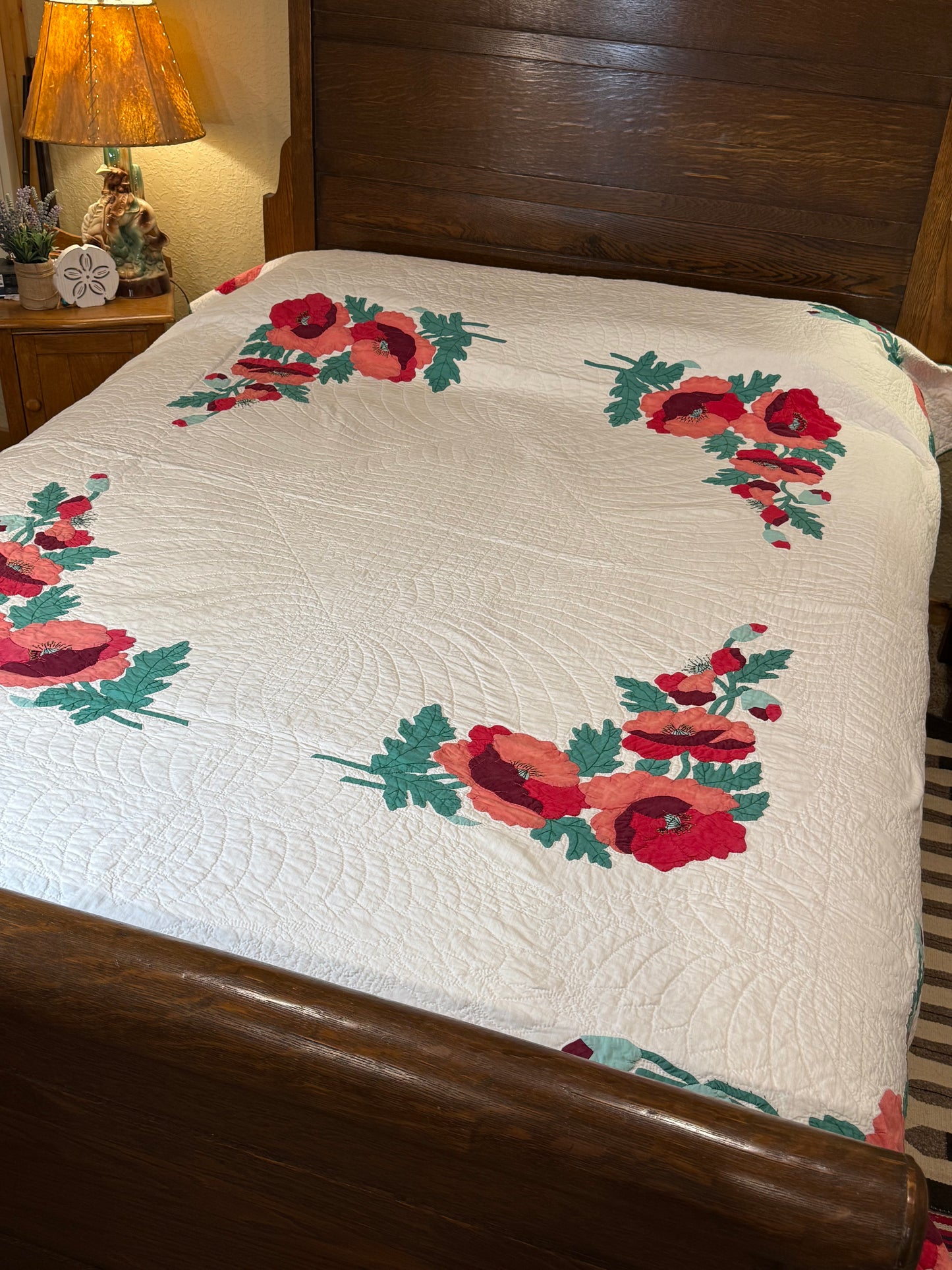 Majestic Poppy Vintage Applique Quilt