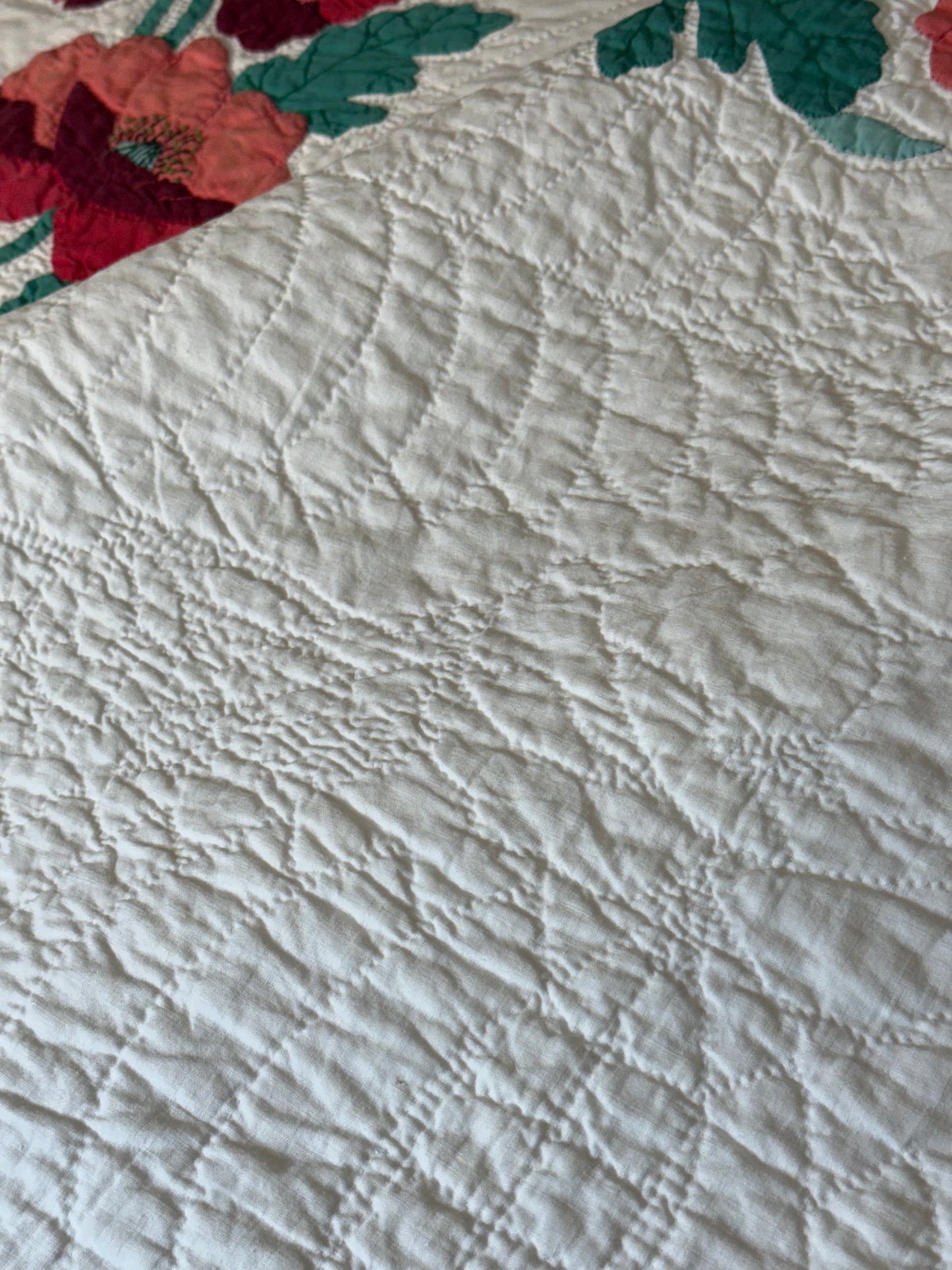 Majestic Poppy Vintage Applique Quilt