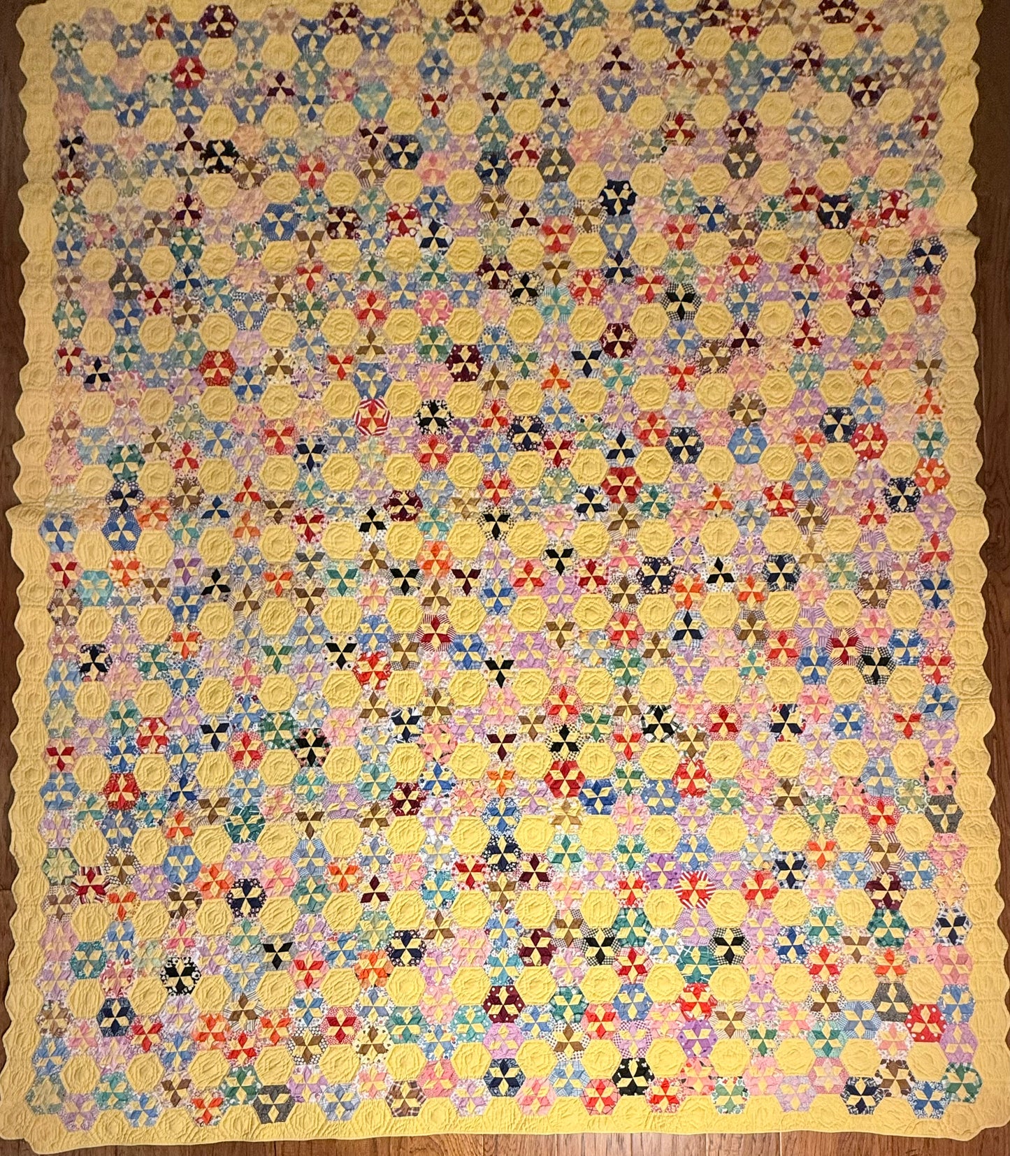 Unique Miniature Hexagonal Stars Pattern Quilt