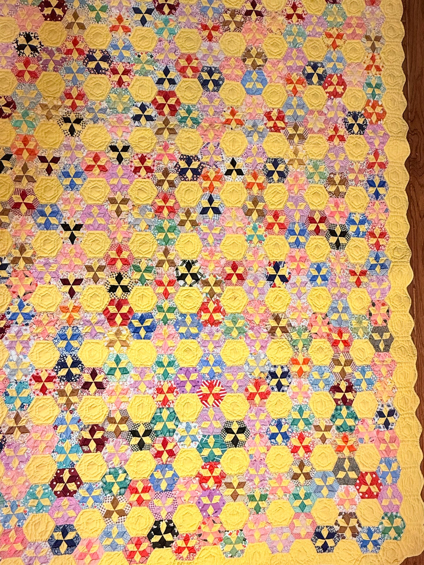 Unique Miniature Hexagonal Stars Pattern Quilt