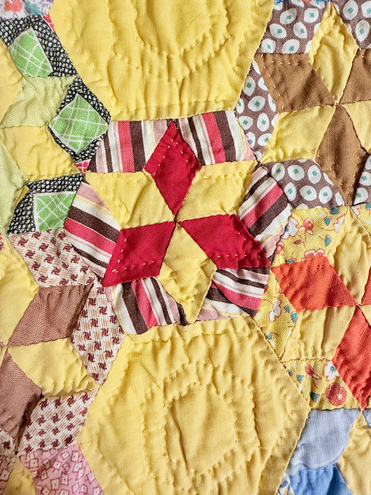 Unique Miniature Hexagonal Stars Pattern Quilt