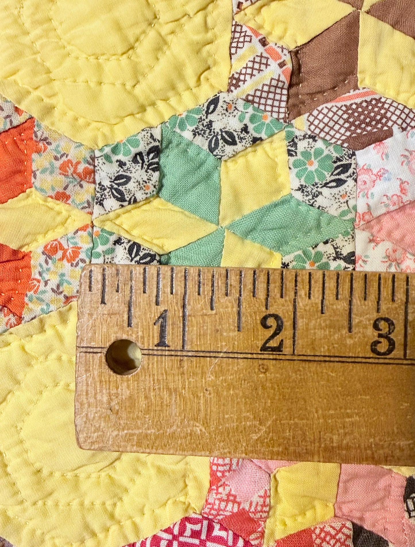Unique Miniature Hexagonal Stars Pattern Quilt