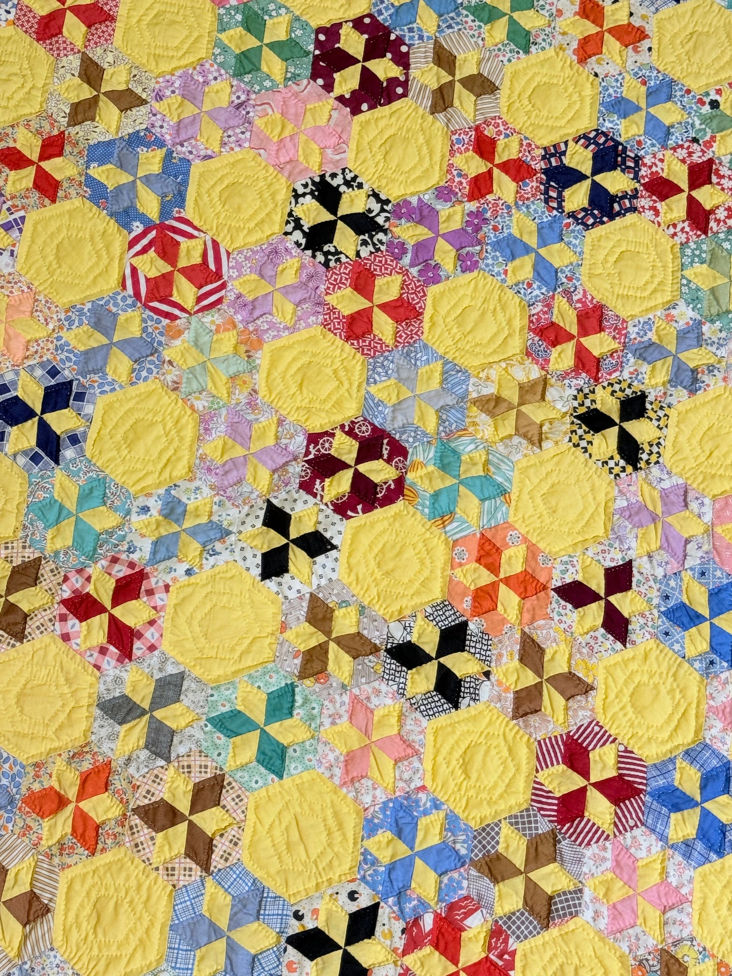 Unique Miniature Hexagonal Stars Pattern Quilt