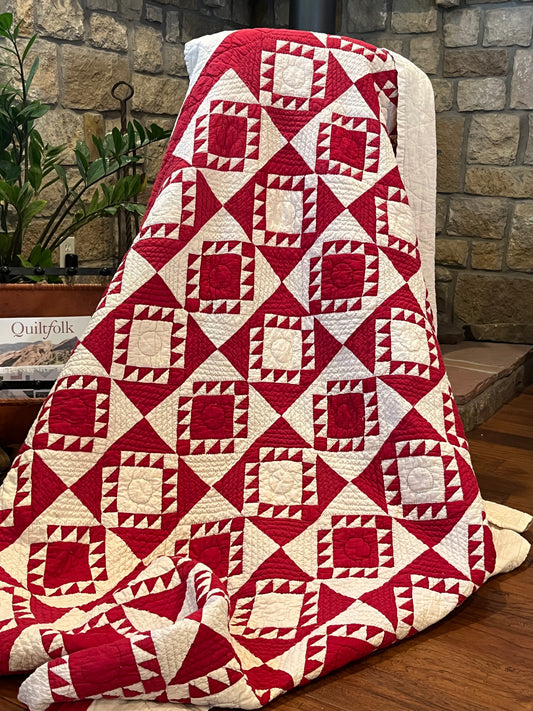 Sawtooth Square Quilt