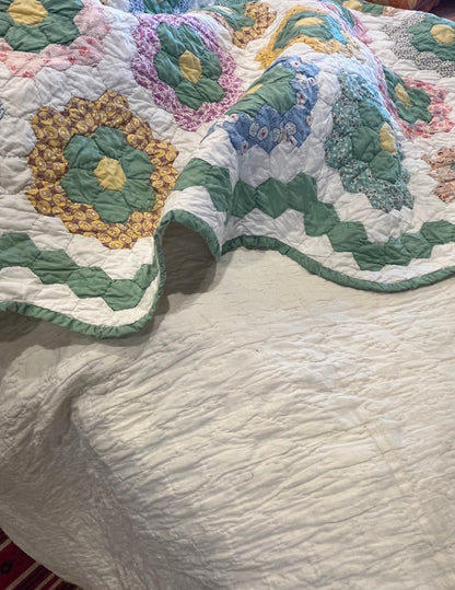 Flower Garden Quilt with Green Hexie Border