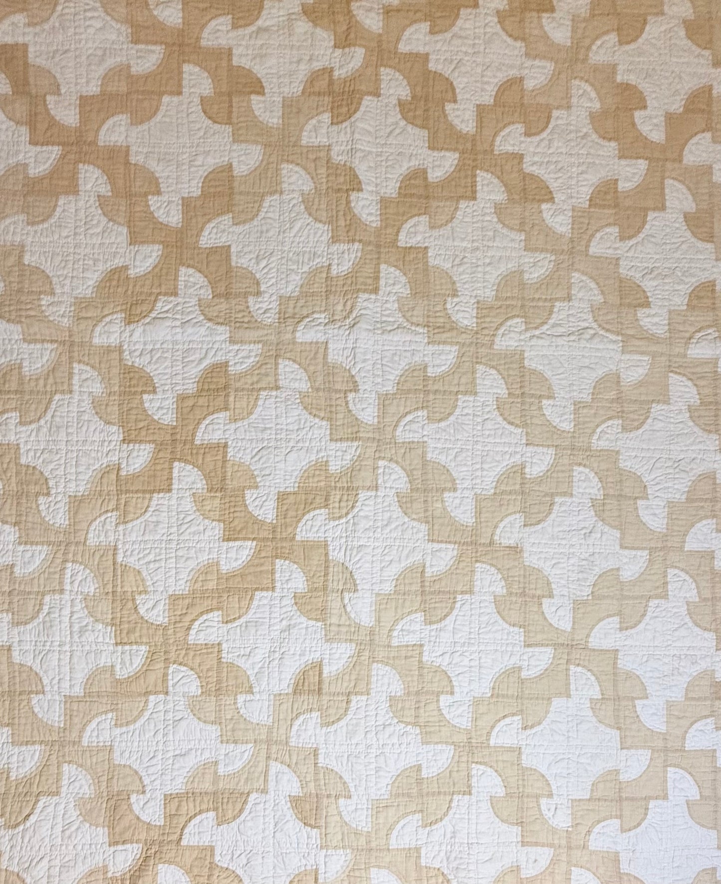 Drunkards Path Quilt in Neutrals